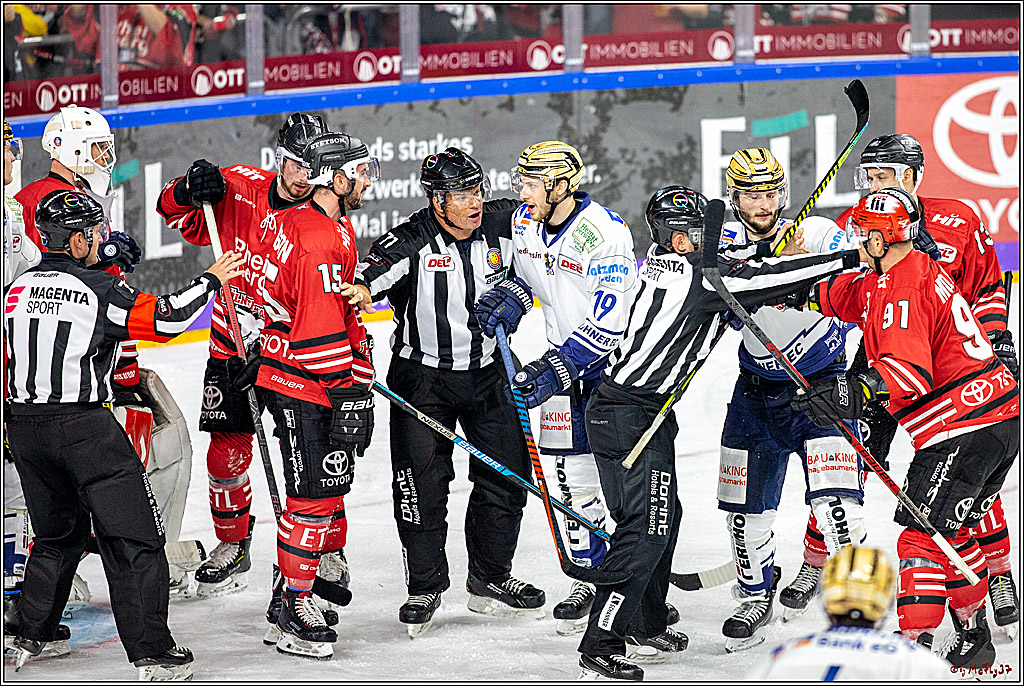 DEL; Koelner Haie - Iserlohn Roosters;; Koeln, 13.09.2019